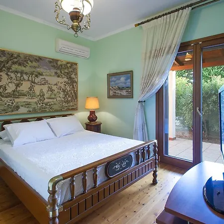 Aegean Sea Skiathos * Kalivia (Skiathos)